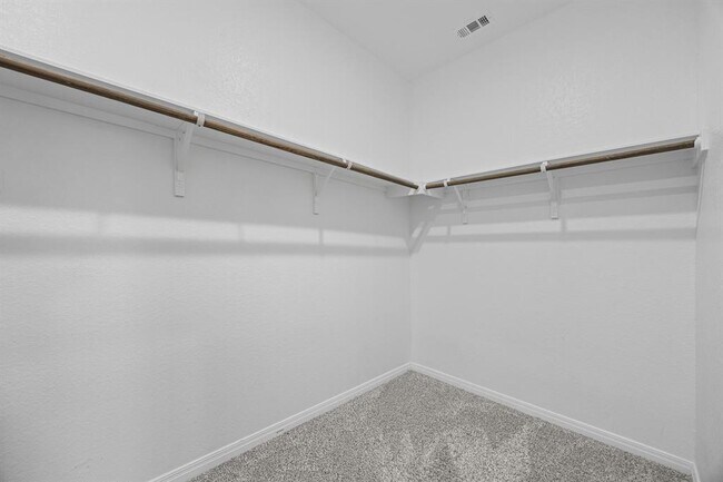 Building Photo - 1649 Settlers Glen Dr
