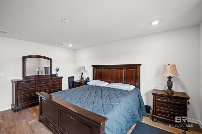 Building Photo - 3079 Camino Real Lp