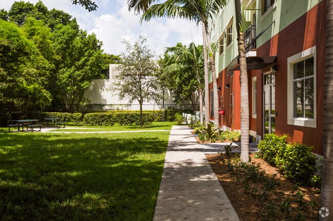 Building Photo - Emerald Terrace