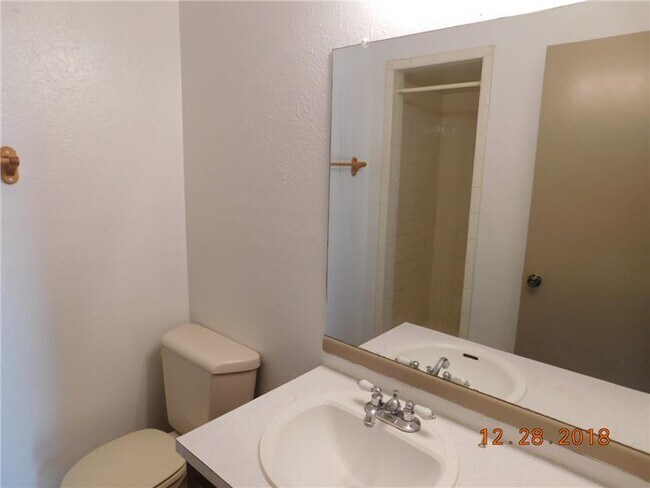 Building Photo - 1010 Jackie Jo Ln