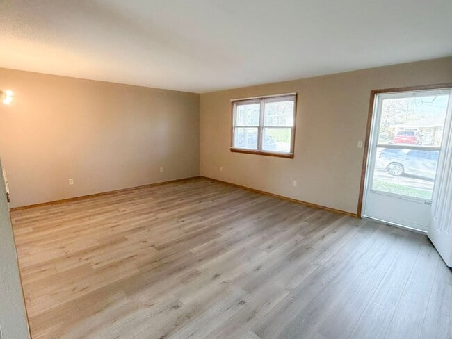 Building Photo - House in Jackson