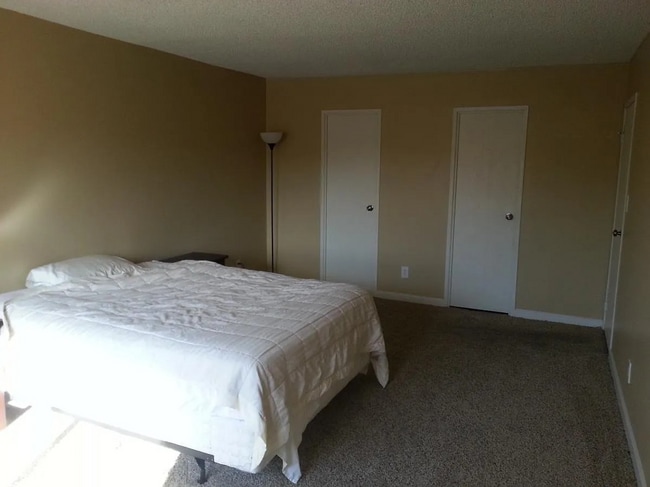 Building Photo - Beautiful 2BR/2BA Condo with Pools, Parking & Great Amenities!