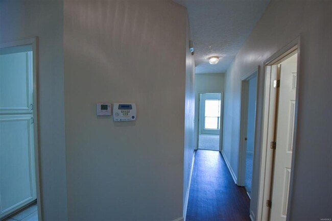 Building Photo - 1691 Rambling Brook Ln