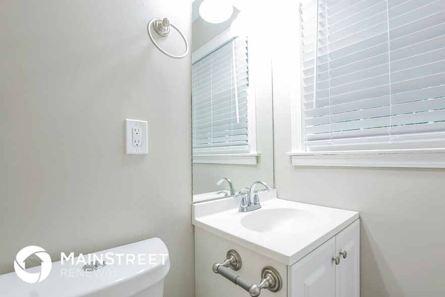 Building Photo - 141 Dogwood Ct