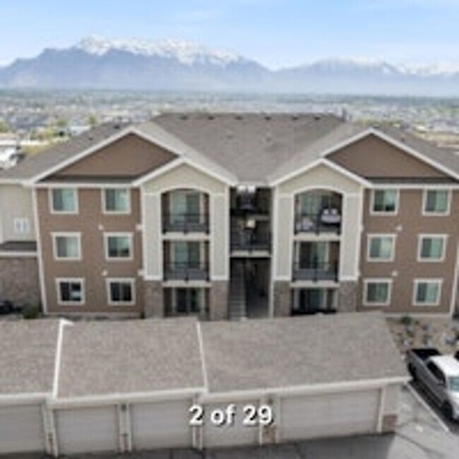 Building Photo - 2153 Springtime Dr