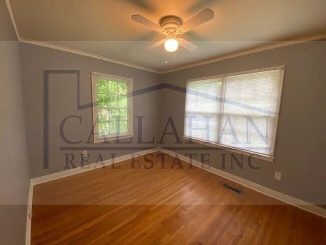 Building Photo - Park Hill 2 Bedroom