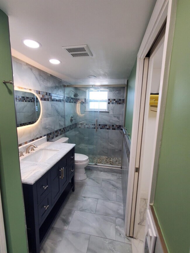 Building Photo - 1481 S Ocean Blvd