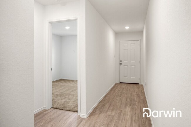 Building Photo - 1035 Pardon Way, New Braunfels, TX 78130