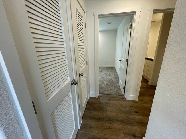 Building Photo - 6656 Pentz Rd