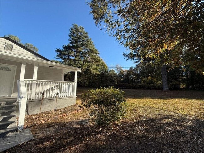 Building Photo - 221 Sheppard Pl