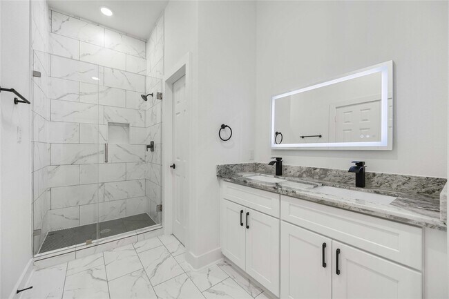 Building Photo - 3110 Evella St