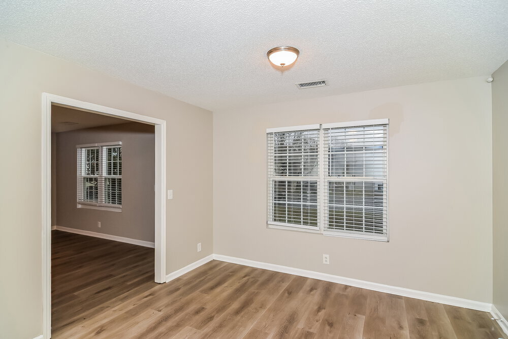 Building Photo - 2728 Painted Pony Dr