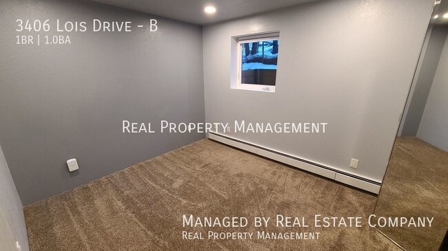 Building Photo - 3406 Lois Dr