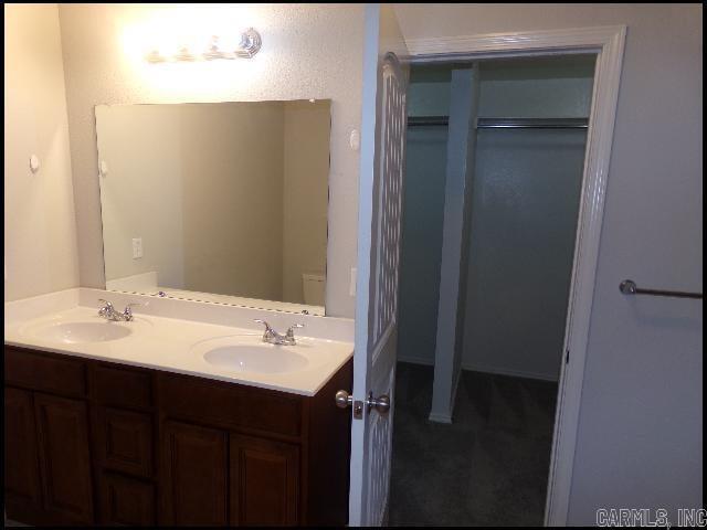 Building Photo - 6484 Amalie Dr