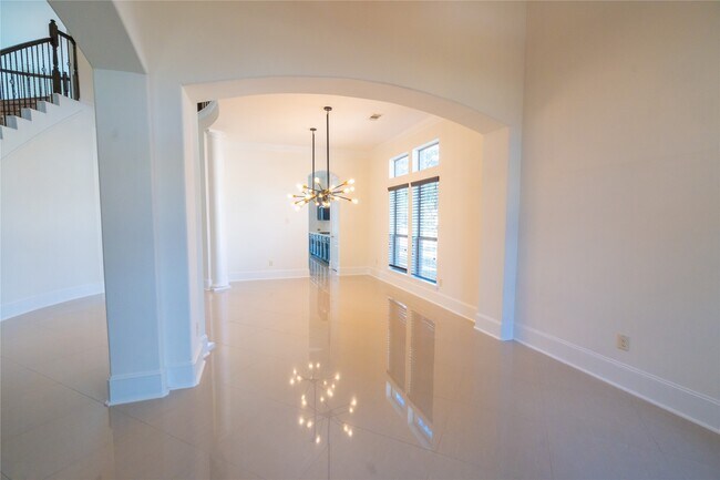 Building Photo - 6002 Mystic Berry Dr