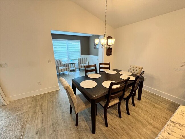 Building Photo - 5822 Roudell Wy