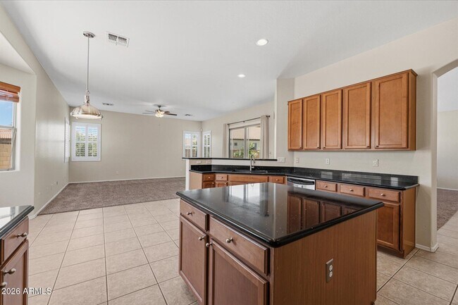 Building Photo - 2619 E Hazeltine Way