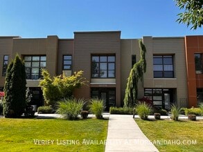 Building Photo - 10175 W Carlton Bay Dr