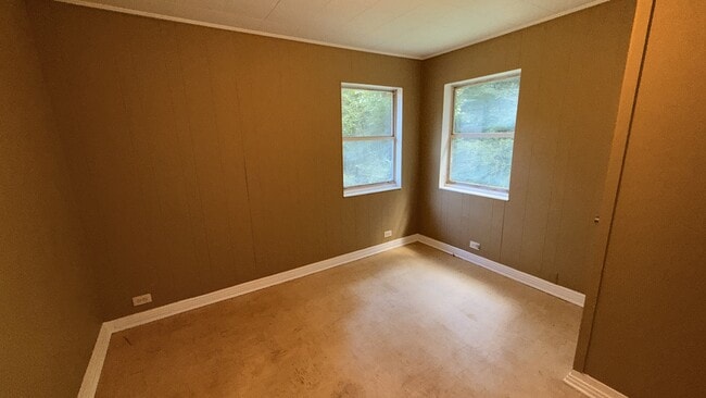 Building Photo - 513 Rose Hill Rd