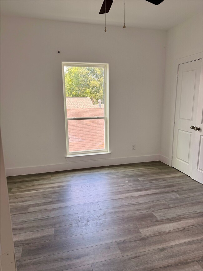 Building Photo - 4436 Aledo St