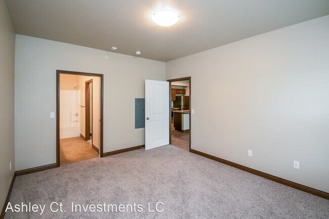 Building Photo - 405 Ashley Ct