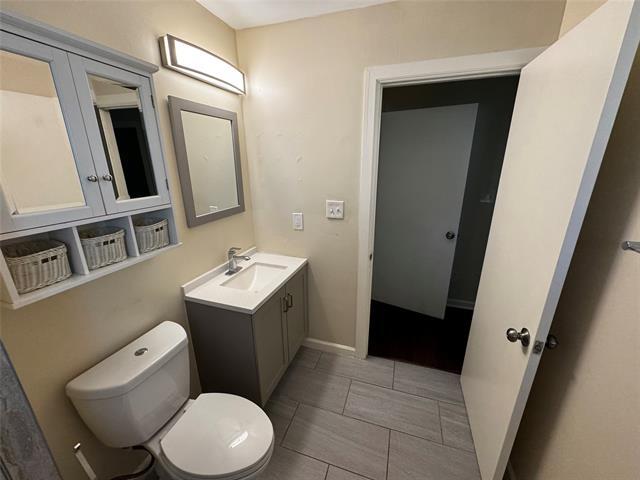 Building Photo - 923 Green Castle Dr