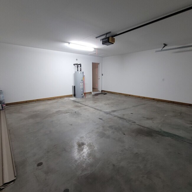 Building Photo - Wonderful 3 bedroom 2 bathroom home in Chesterbrook