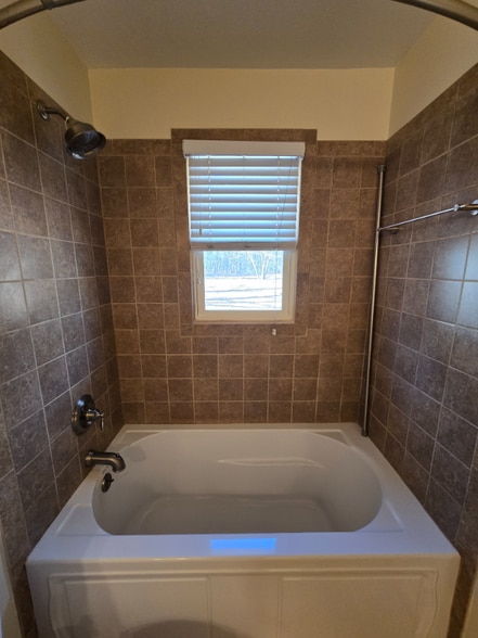 Building Photo - 20716 Vernetta Ln