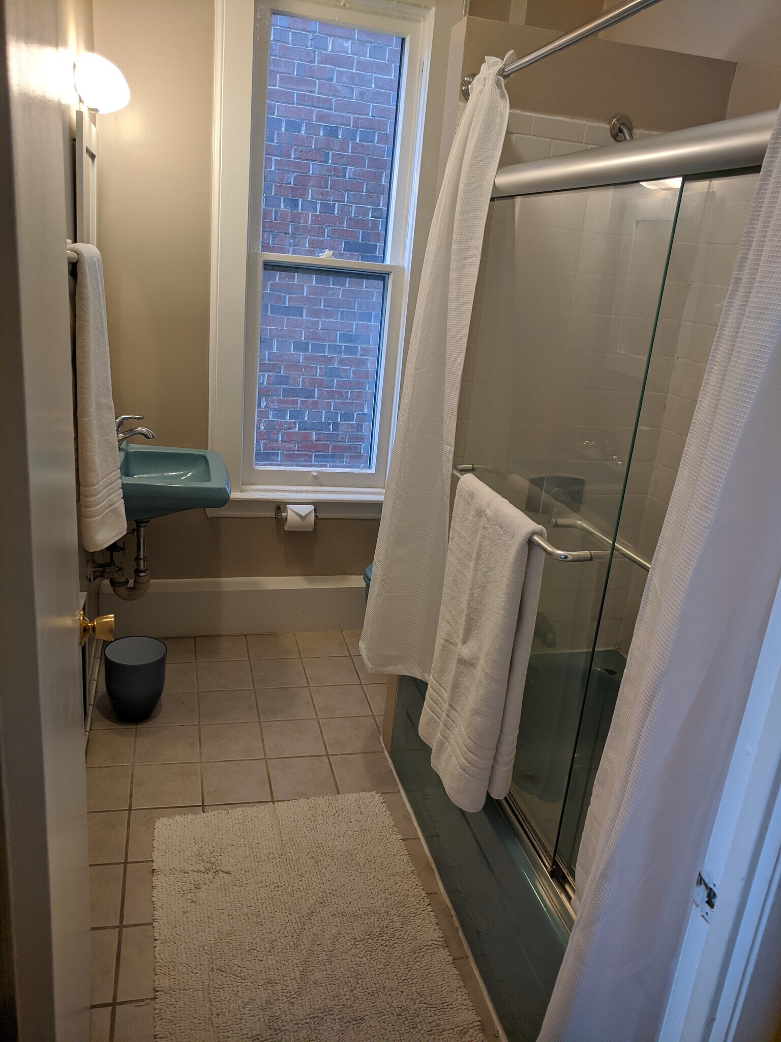 Building Photo - 1837 R St NW