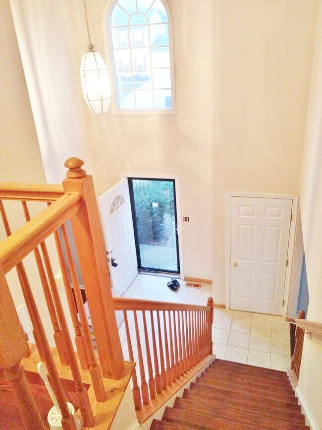 Building Photo - 3-Bedroom Gem in Desirable Sicklerville Ne...