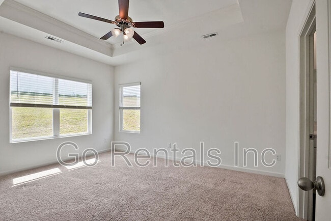 Building Photo - 2020 Lonesome Hen Ln