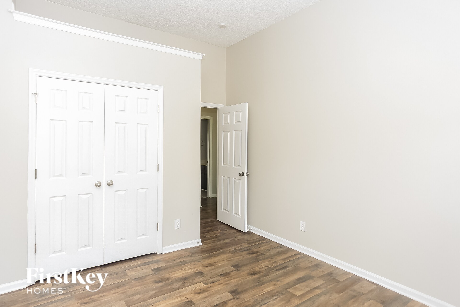 Building Photo - 3883 Meadow Ridge Dr NW