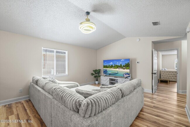 Building Photo - 2658 Sam Houston Pl