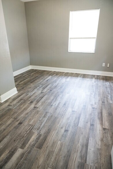 Building Photo - 2078 Keyes Ln