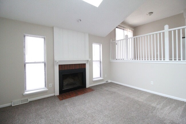 Building Photo - April FREE On This Fully Remodeled 2 Bedroom 1.5 Bath Duplex In Olathe