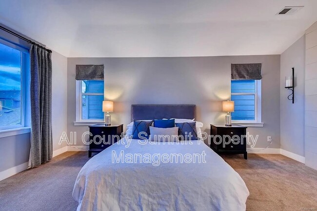 Building Photo - 1112 S Grant St