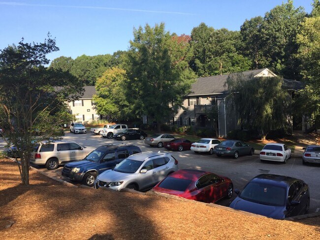 Building Photo - 100H Hidden Creek