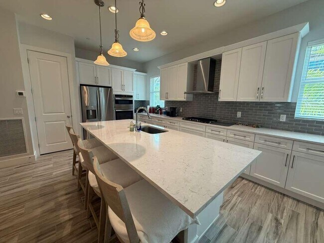 Building Photo - 5348 Sagan Ln