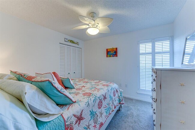 Building Photo - 923 Sandpiper Cir