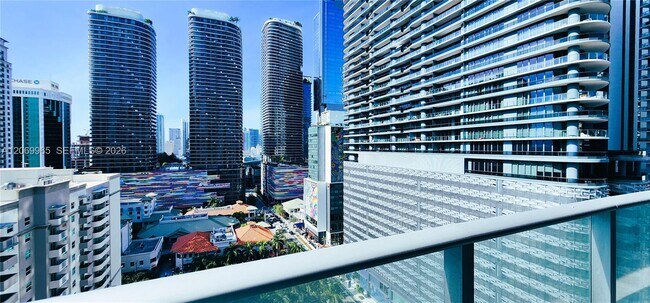 Building Photo - 1100 S Miami Ave