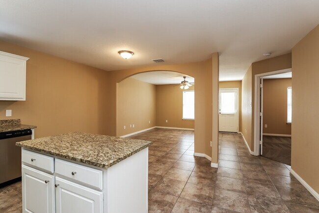 Building Photo - 11450 Indian Canyon