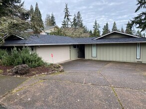 Building Photo - 1735 McLean Blvd