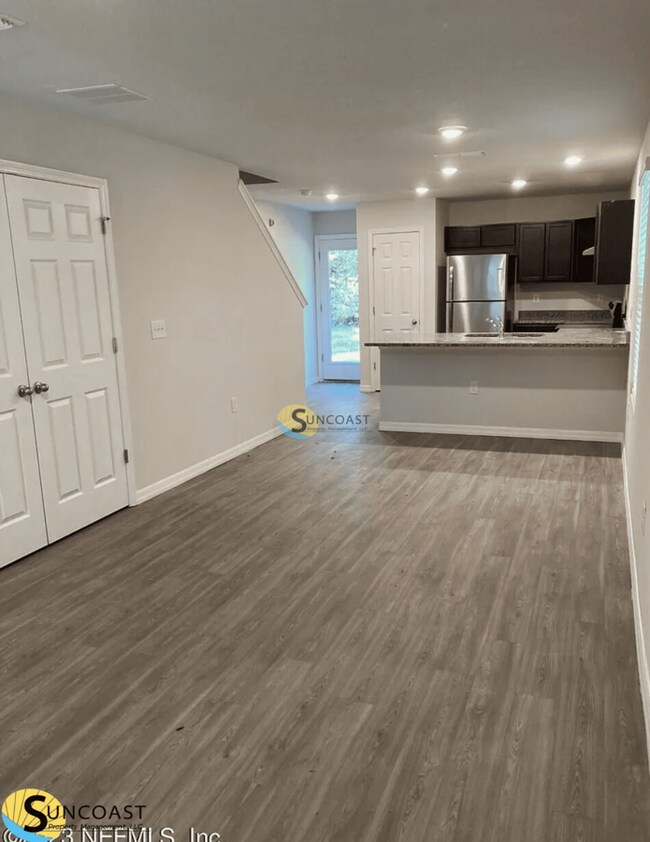 Building Photo - 5677 110th St