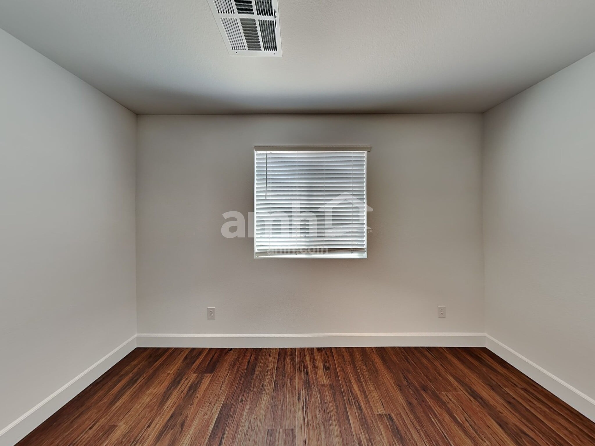 Building Photo - 644 N Water St