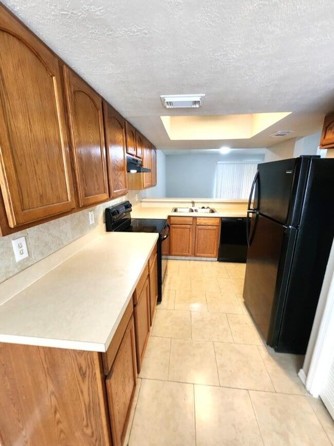 Building Photo - 103 Booth Ln