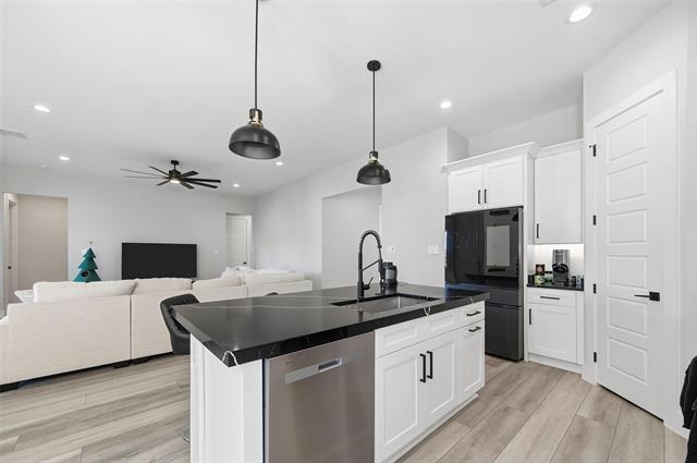 Building Photo - 7733 Indian Ridge Trail