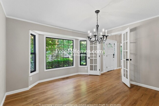 Building Photo - Updated Three Bedroom Home in Tigard!