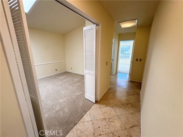 Building Photo - 59 Hilltop Cir