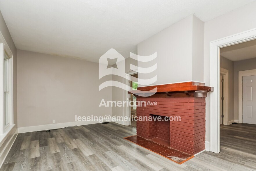 Building Photo - 412 Kolping Ave