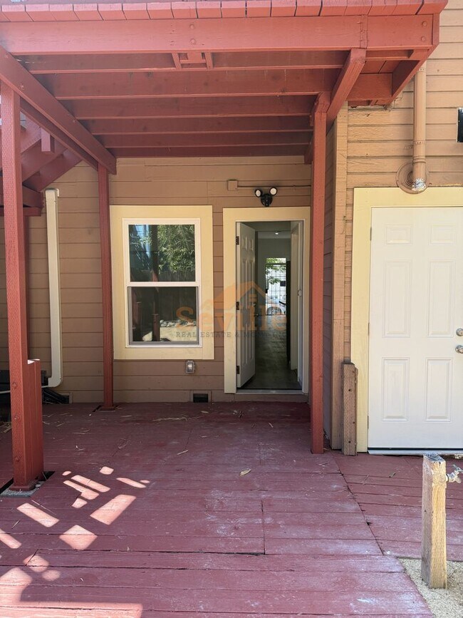 Building Photo - 356 Peralta St